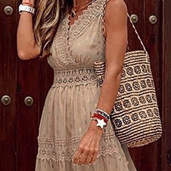 Women’s Skater Apricot Metallic thread dot maxi size medium - Picture 4 of 5